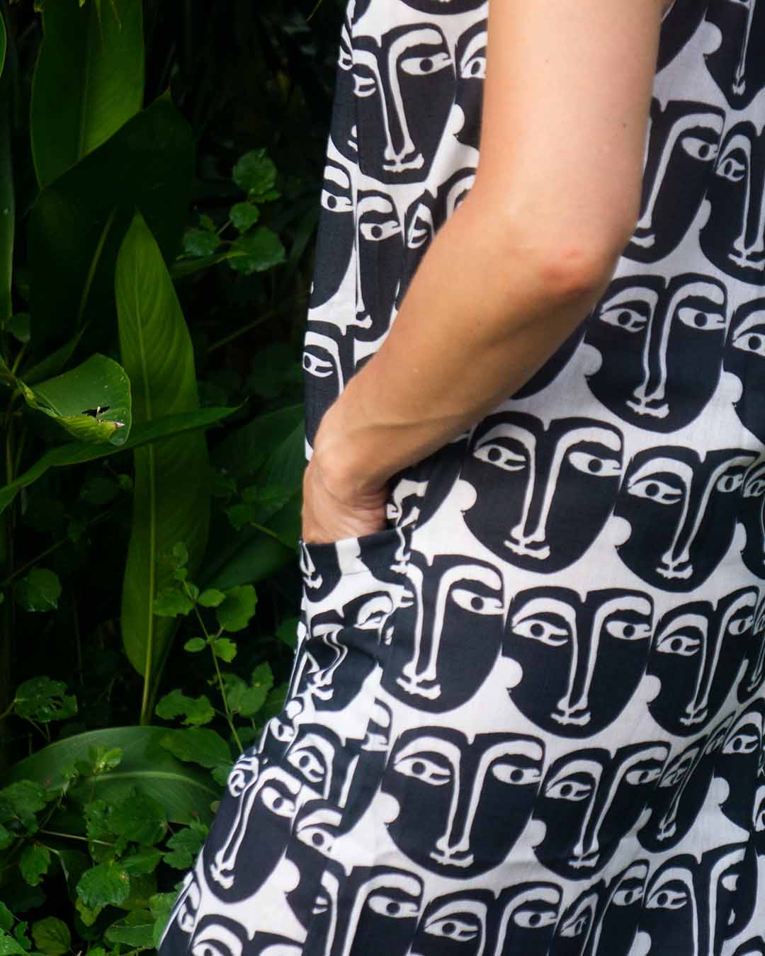 Jumpsuit Caritas de Escama – Enterizo Artesanal de Lino | Hecho por Mujeres en Colombia